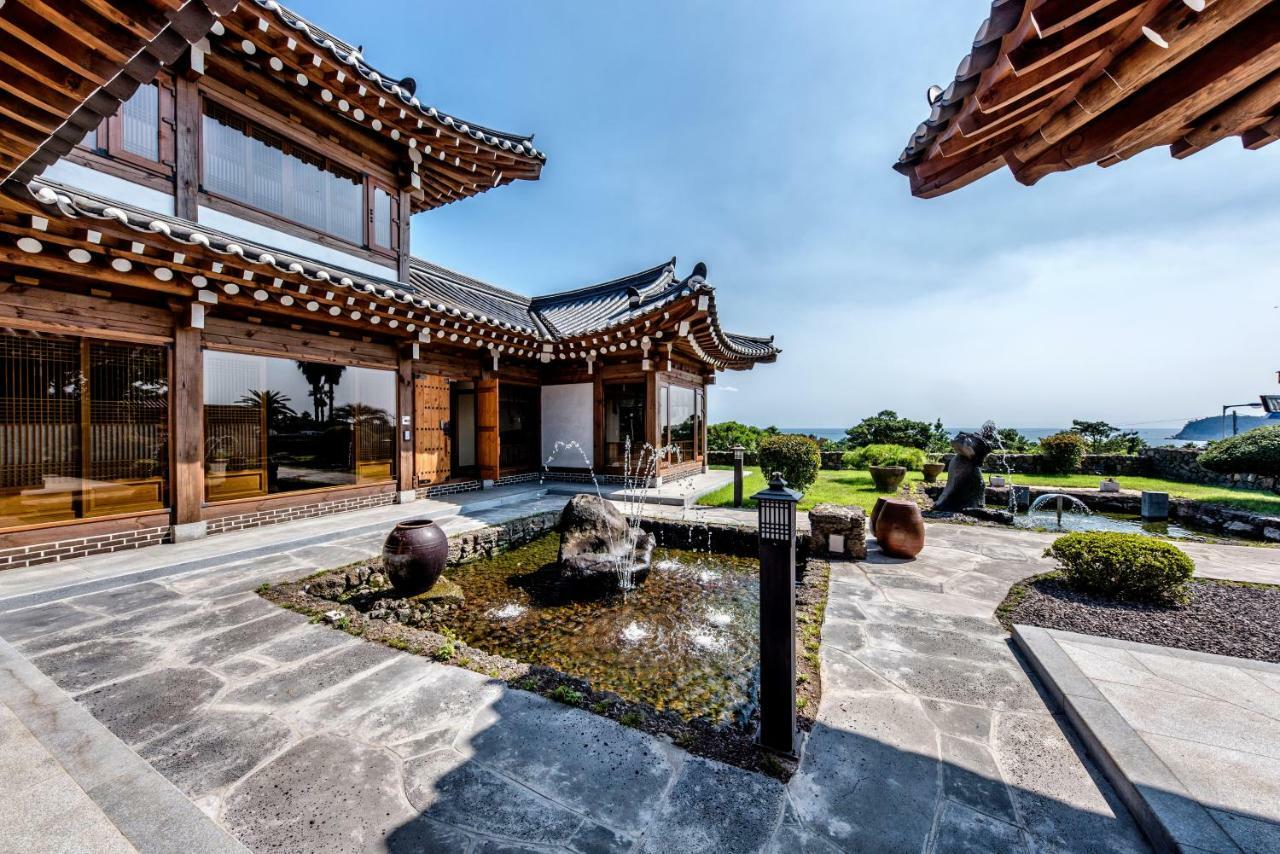 Hallagung Seogwipo Exterior photo