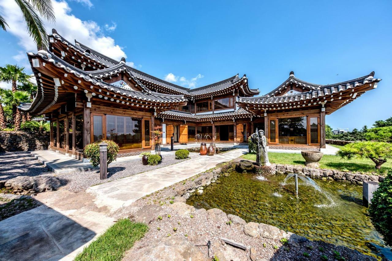 Hallagung Seogwipo Exterior photo